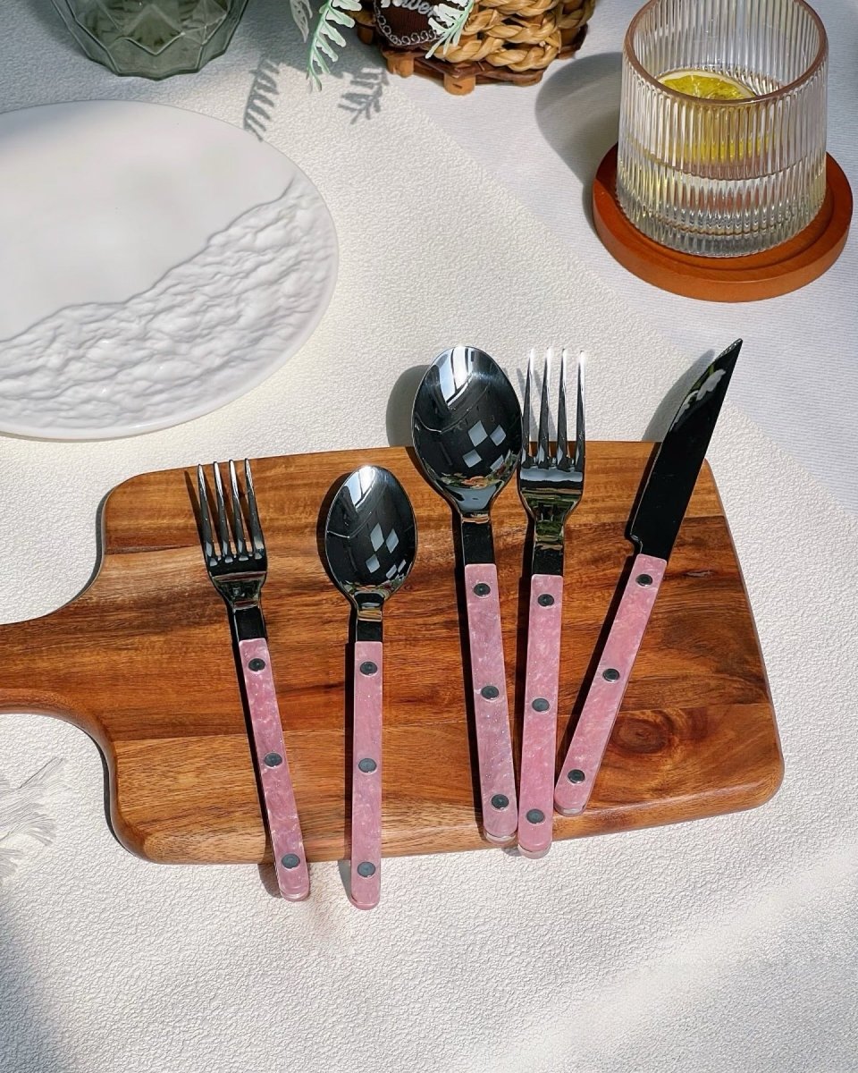Ensemble de 10 couverts Salt Lake rose élégants et modernes
